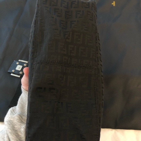 FENDI Mamma Baguette - Picture 6 of 9